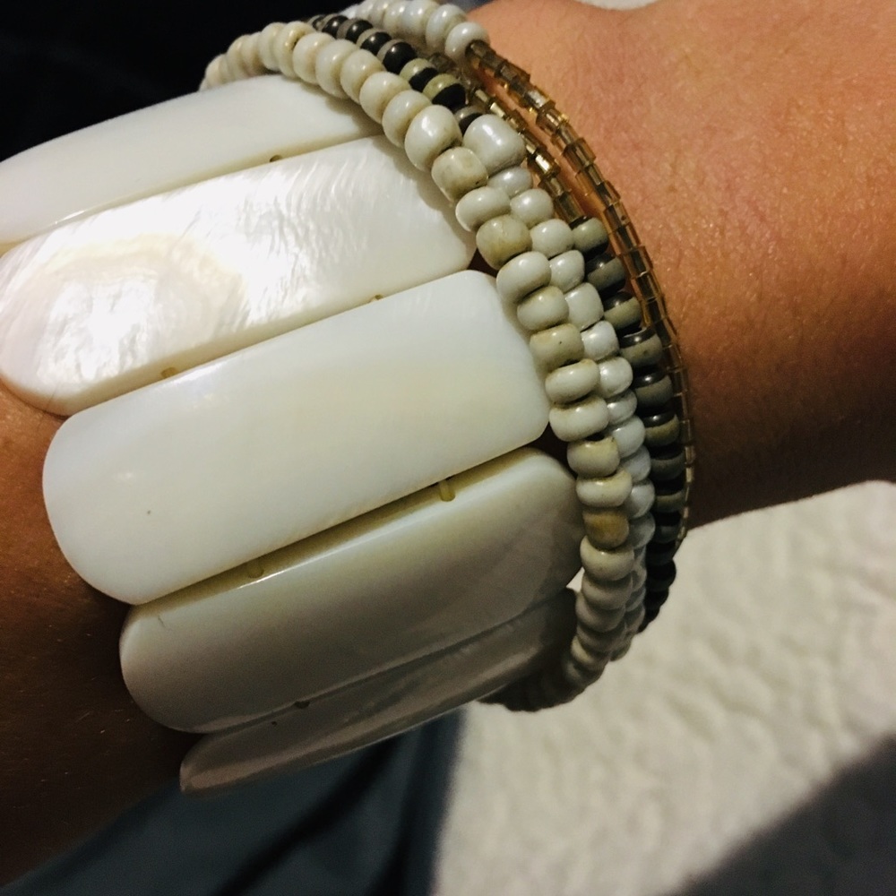 Bracelets - Picture 7 of 7